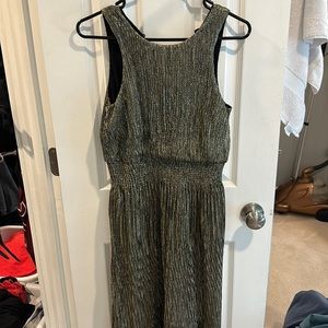 Banana Republic size 2 gold metallic high low dress